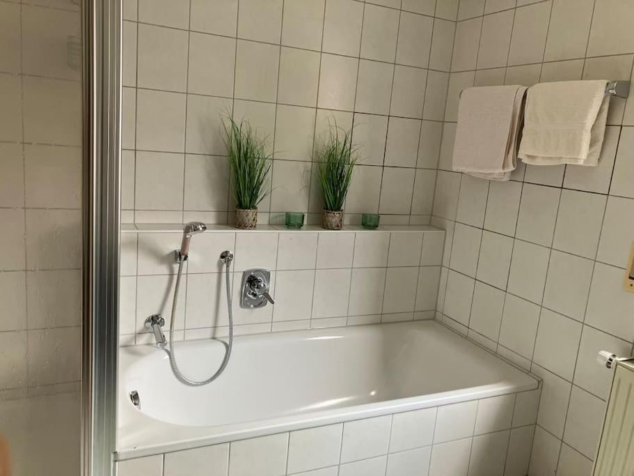 Grosszuegige, Helle 3,5 Zimmer Wohnung Балинген Екстериор снимка